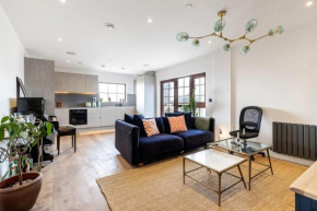 City View Spacious 2 bedroom Penthouse